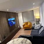 Luxury Modern Apartment